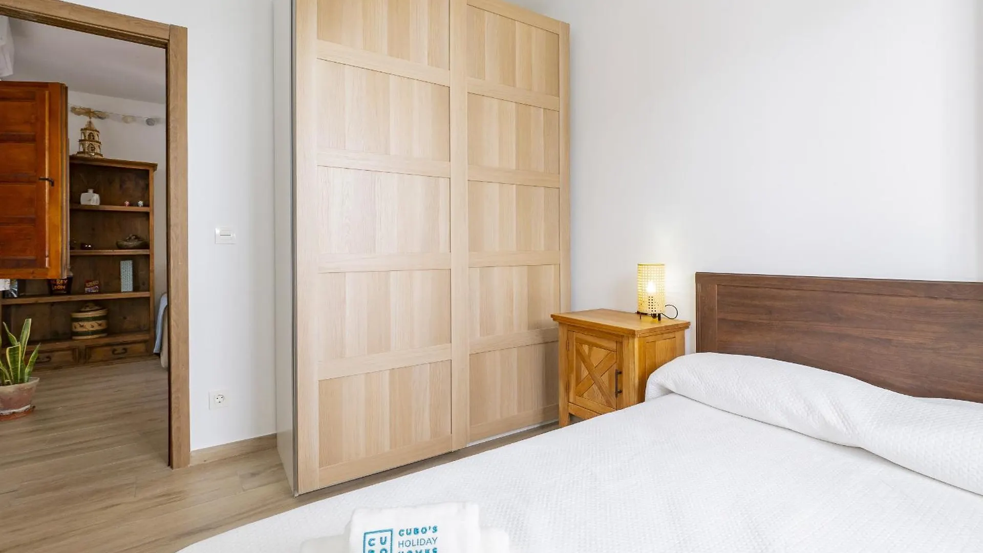 Ojén Cubo'S Casa Mariposa Near Marbellaヴィラ 0*,  スペイン