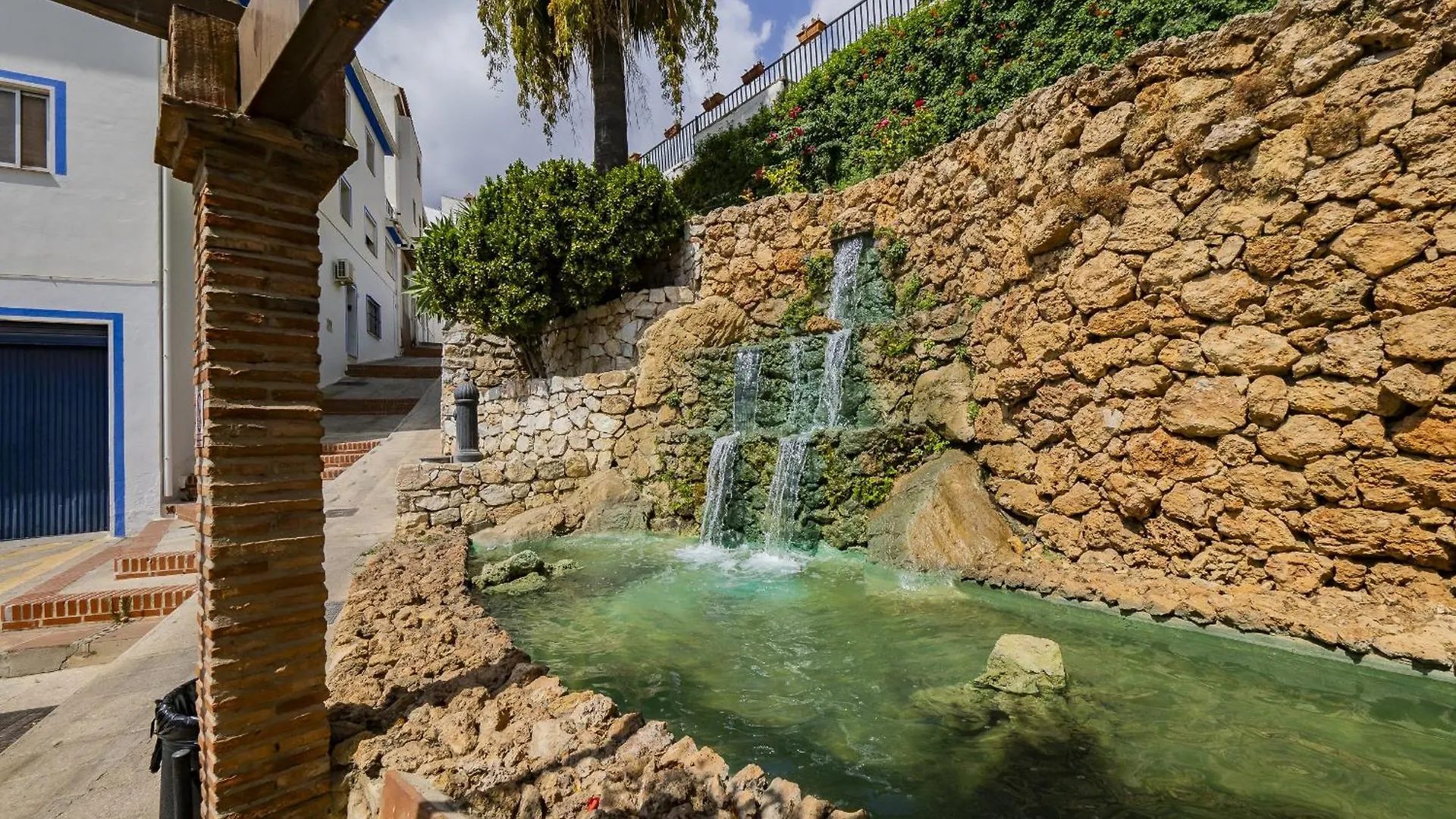 Ojén Cubo'S Casa Mariposa Near Marbellaヴィラ